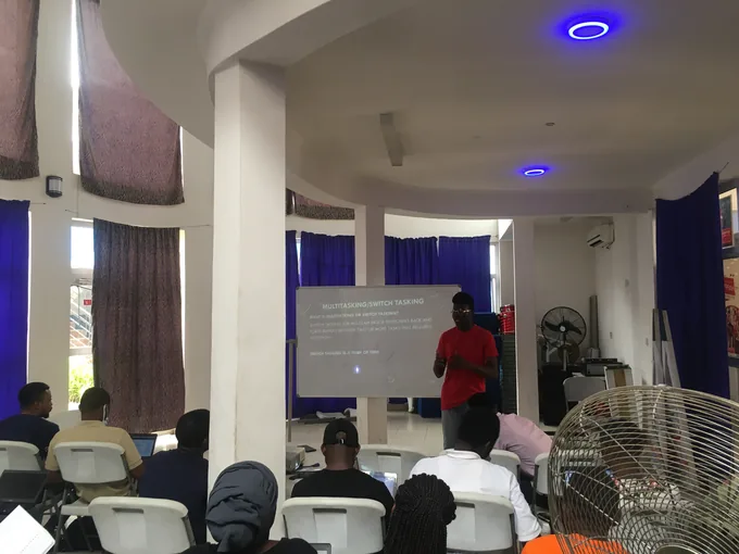 A facilitator presenting to learners during a SkillUp Africa classroom session